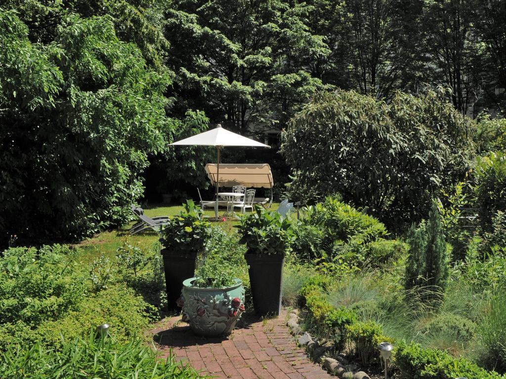 Villa Viktoria Дюселдорф Екстериор снимка